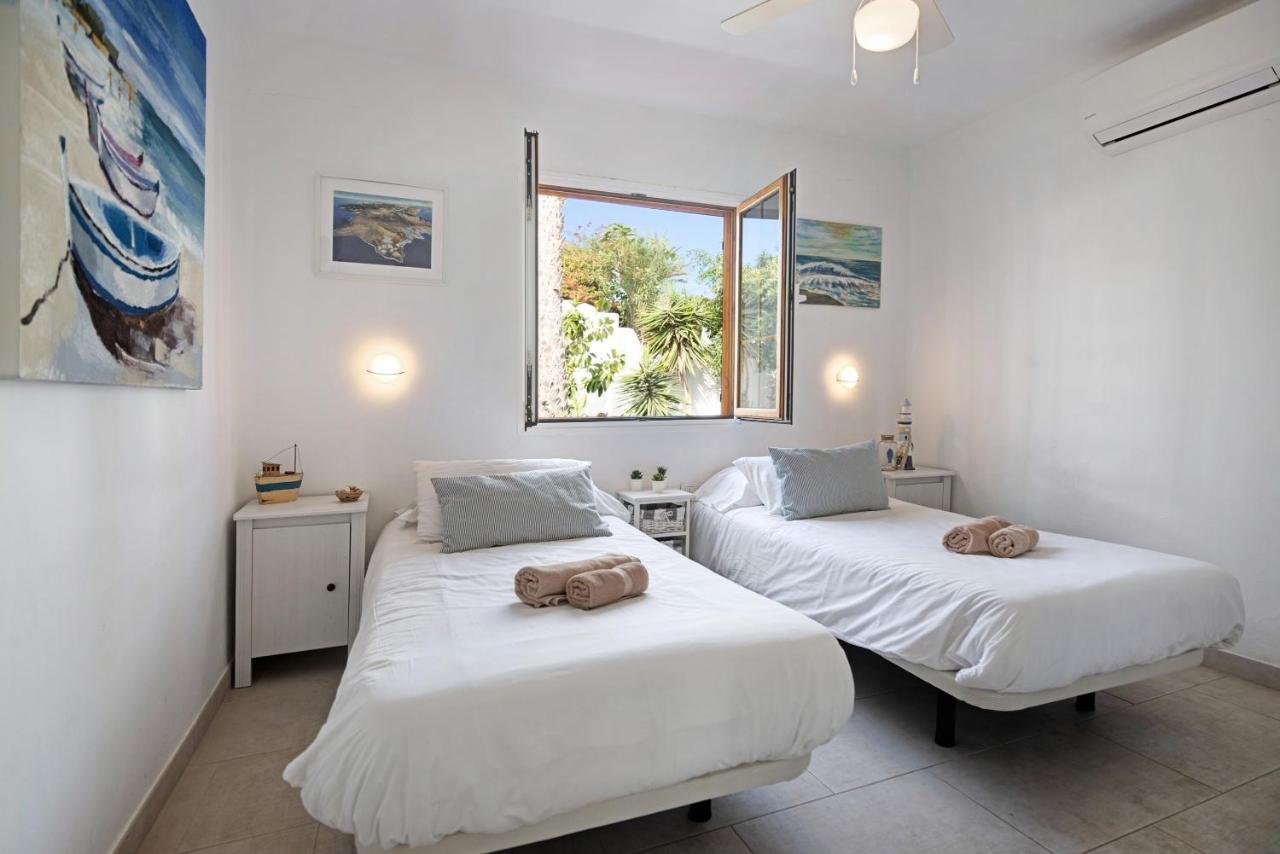 Puerto Chico T Apartment Плая Бланка Екстериор снимка