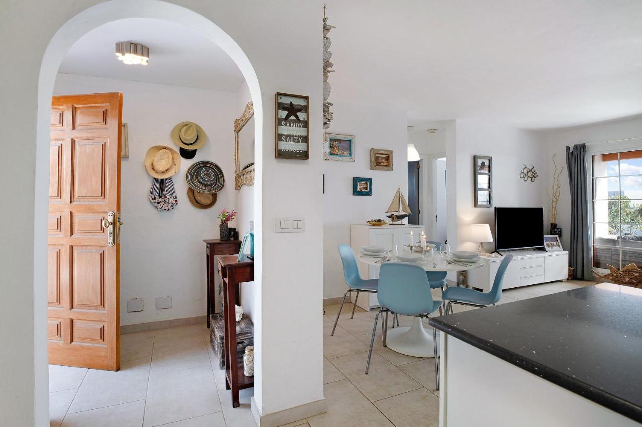 Puerto Chico T Apartment Плая Бланка Екстериор снимка